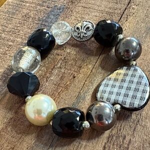 Heart Black beaded bracelet